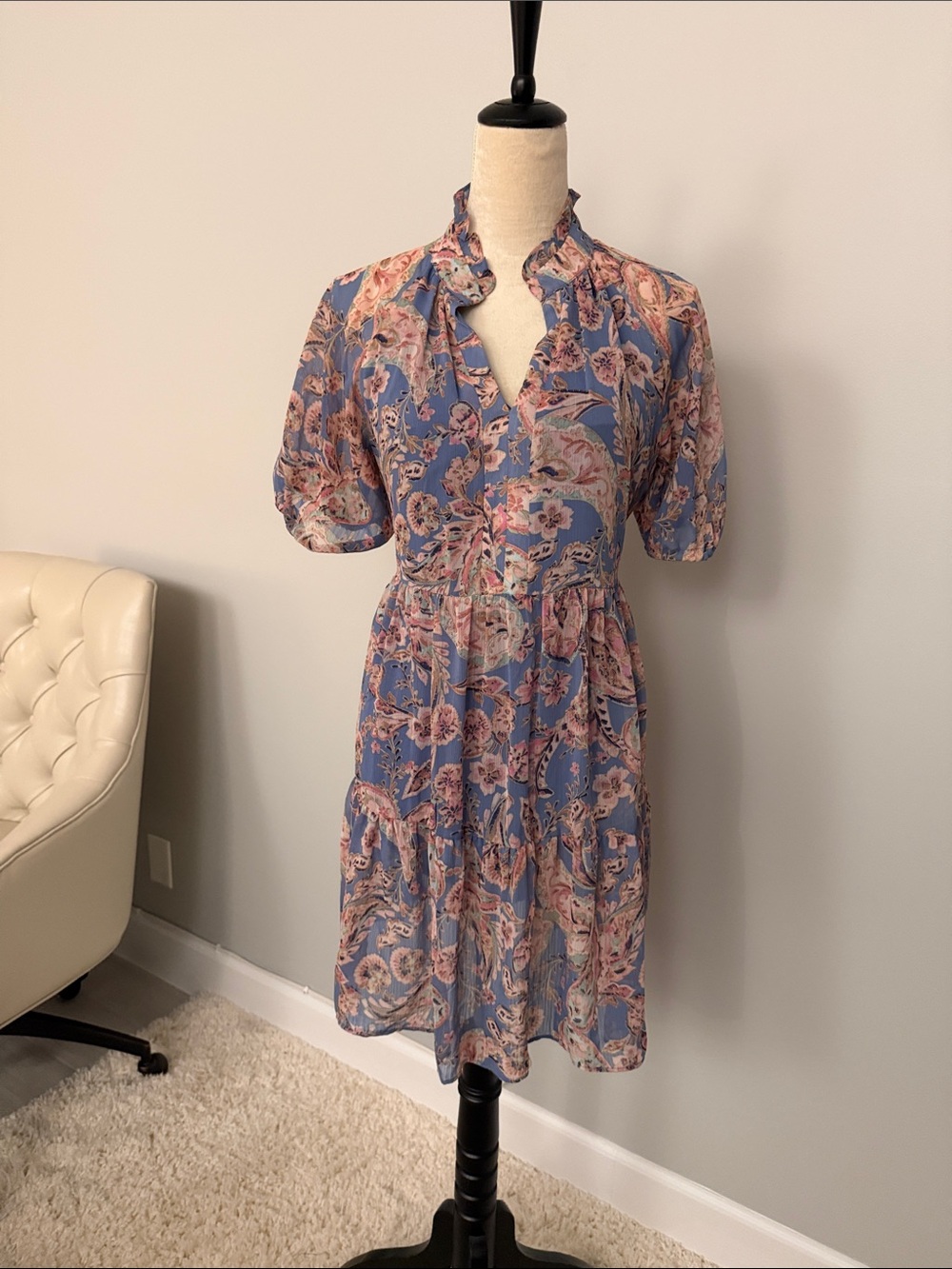 Medium dress. Above knees